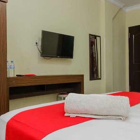 Reddoorz @ Malalayang 2 Manado Hotel Exterior photo