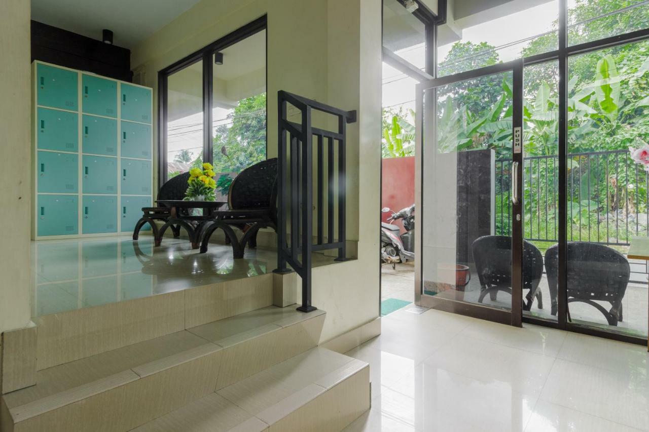 Reddoorz @ Malalayang 2 Manado Hotel Exterior photo