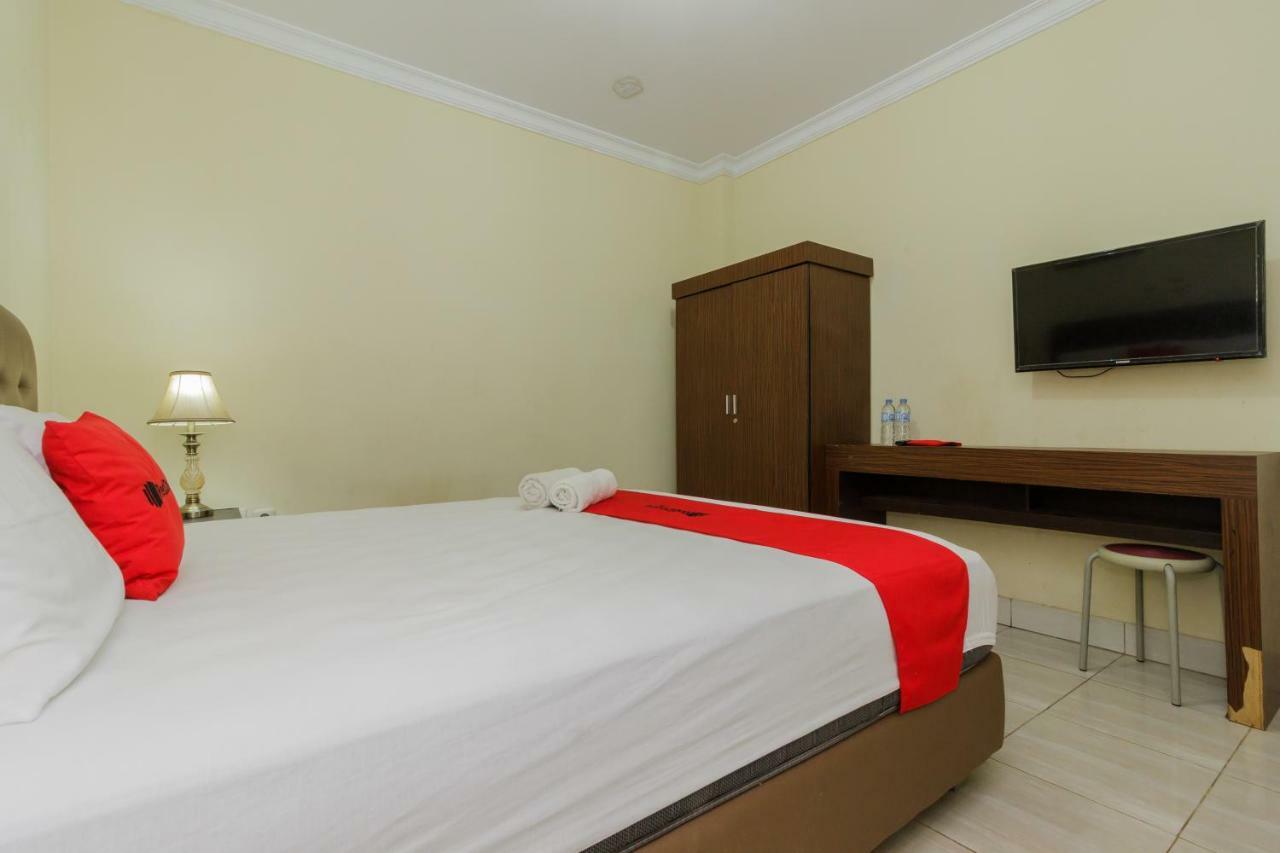 Reddoorz @ Malalayang 2 Manado Hotel Exterior photo