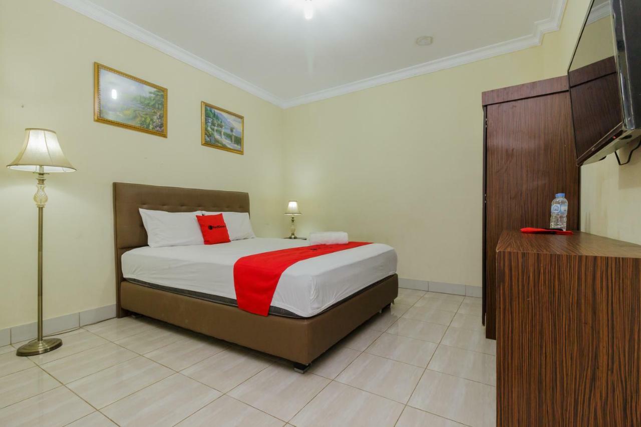 Reddoorz @ Malalayang 2 Manado Hotel Exterior photo